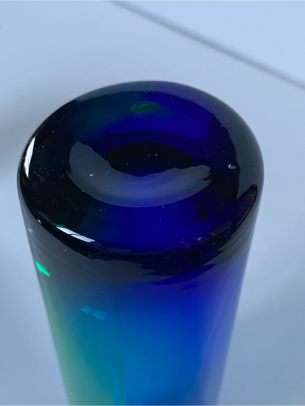 Vintage Blue Green Ombre Vase 8” Tall Hand Blown. Has a Flat Cut Edge top EUC - Picture 9 of 16